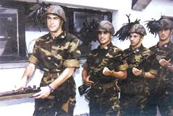 Chuyện đời thường Cannavaro qua ảnh ảnh 5