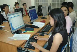 Doanh nghiệp - nhà trường, cần bắt tay nhau