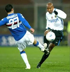 Dacourt: “Bóng đá không phải là chiến tranh” ảnh 1