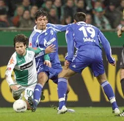 Khi các CLB làm reo đòi đình công ảnh 1