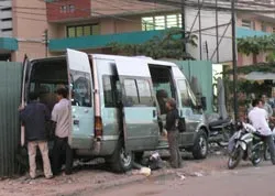 Điệp khúc... lừa!