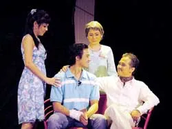 “Cánh đồng gió”, “Xóm gà”, “Hạnh phúc trên đồi hoa máu” đoạt hai giải thưởng