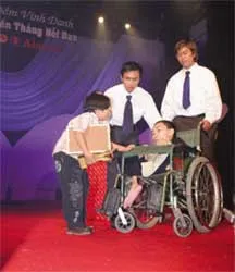 Trên con đường thảm đỏ