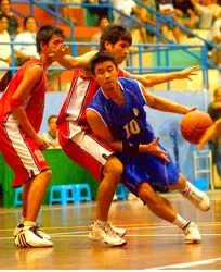 Liên đoàn bóng rổ VN đang đẩy phong trào tuột dốc ảnh 1