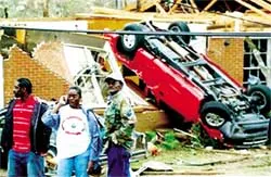 Khí hậu nóng lên toàn cầu nguy hiểm như một cuộc chiến tranh