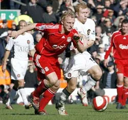 Một bàn và biết bao hy vọng ảnh 1