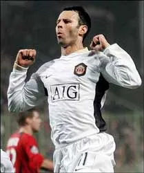 Các nhà bảo trợ vẫn gắn bó với Manchester United... ảnh 1