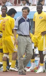 Điểm binh vòng 2 V-League Petro VN Gas 2007 ảnh 2