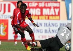 Điểm binh vòng 2 V-League Petro VN Gas 2007 ảnh 4