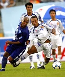 Điểm binh vòng 2 V-League Petro VN Gas 2007 ảnh 3