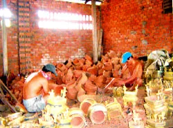 Ảm đạm ngày xuống lò