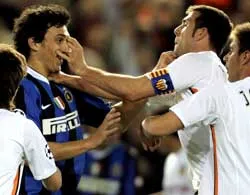 UEFA sẽ không chút nương tay ảnh 1