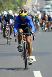 Người nhà tự "bóp" nhau ?! ảnh 1