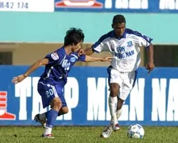Hai trận đấu muộn vòng 4 V-League Petro VietNam Gas 2007 ảnh 2