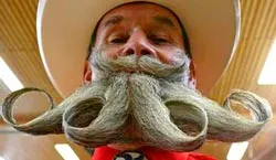 Râu lạ quốc tế