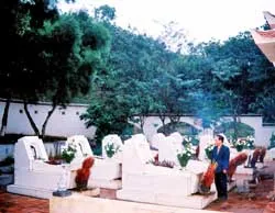 Tháng 3 dâng hương ở Ngã ba Đồng Lộc