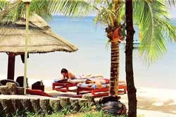 Tour “độc” lễ 30-4