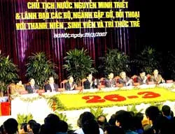 Đối thoại & hành động