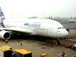 Bay thử cùng máy bay lớn nhất thế giới