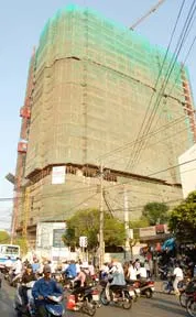 Chủ thầu hoàn toàn chịu trách nhiệm