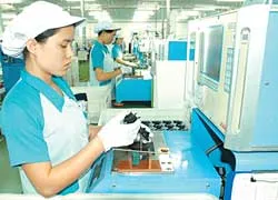 Thủ tướng Chính phủ yêu cầu tạo mọi điều kiện thuận lợi cho doanh nghiệp thành lập, phát triển sản xuất kinh doanh