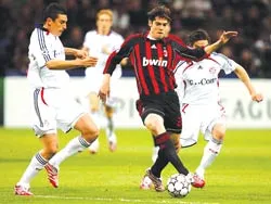 AC Milan - Bayern Munich 2-2: Trận hòa oan uổng cho Milan ảnh 1