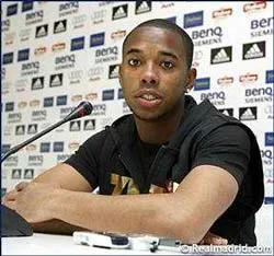 Robinho: “Real phải thắng 10 trận còn lại” ảnh 1