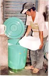 Nước mặn lấn sâu ở Bến Tre - Giá nước kỷ lục 70.000 đồng/m3