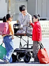 Nhà văn khuyết tật làm thầy giáo