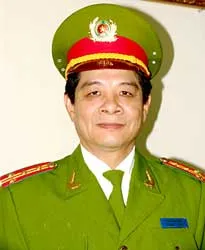 Lửa hoành hành nhiều giờ liền do không có lực lượng chữa cháy tại chỗ