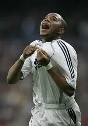 Nước cờ của Flores ảnh 2