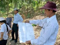 Bài 2: Cấp xã cũng ký giấy bán đất