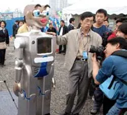 Phát triển công nghệ chế tạo người máy