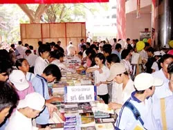 Giúp gì cho phát hành sách