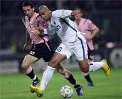 Palermo tạm biệt tốp 4 ? ảnh 1