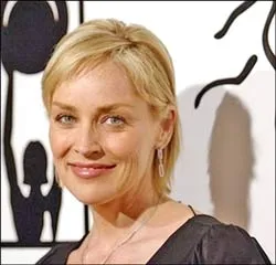 “Sao” tham gia đấu giá thể thao từ thiện