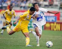 Thuyền chìm tại bến ảnh 1