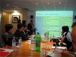 Bóng đá còn chậm hơn... đua chó ! ảnh 1