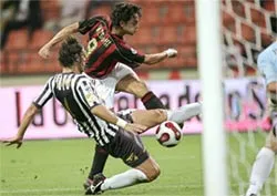 Ascoli(20) - AC Milan (4): Milan luân chuyển đội hình ảnh 1