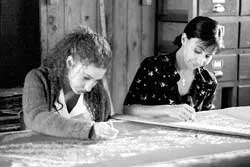 Phim Những người thợ thêu thua kiện ảnh 2