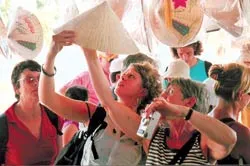 Tươi nhuận những hồn quê-phố-chợ