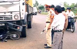 Một vòng với cảnh sát giao thông Tây Nguyên