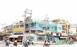 Quận 8: Phát triển dân dụng, thương mại, dịch vụ-công nghiệp