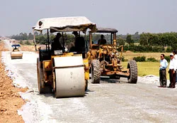 Tuyến đường N2 đánh thức tiềm năng kinh tế Đồng Tháp Mười