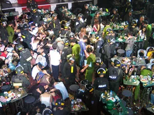 Triệt phá tụ điểm ăn chơi nổi tiếng – vũ trường New Century tại Hà Nội ảnh 2