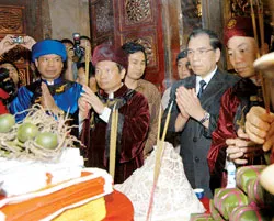 Lễ hội Đền Hùng năm 2007 làm sống lại nhiều giá trị văn hóa vùng đất Tổ