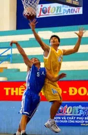 Nam Sóc Trăng, nữ Yên Bái tạm dẫn đầu ảnh 1