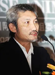 Phim Triangle: Làm phim… 6 tay!