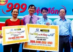 Một khách hàng acb trúng thưởng 999 triệu đồng