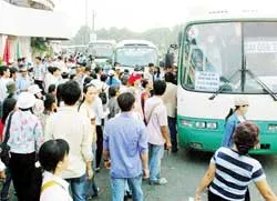 Metro - xe điện mặt đất đã rất gần